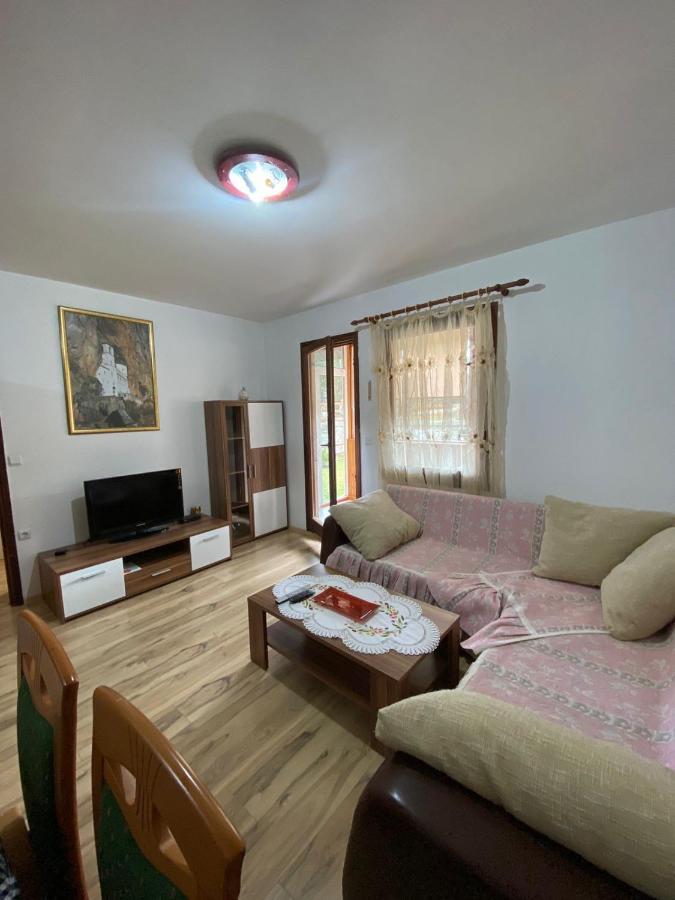Guest House Kankaras Žabljak エクステリア 写真